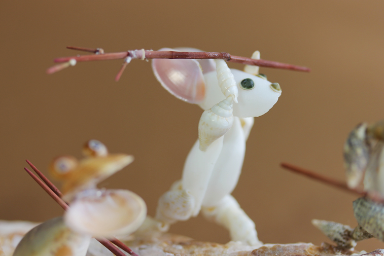 かいのどうぶつえん（イベントホール）：鳥獣戯画・追跡05