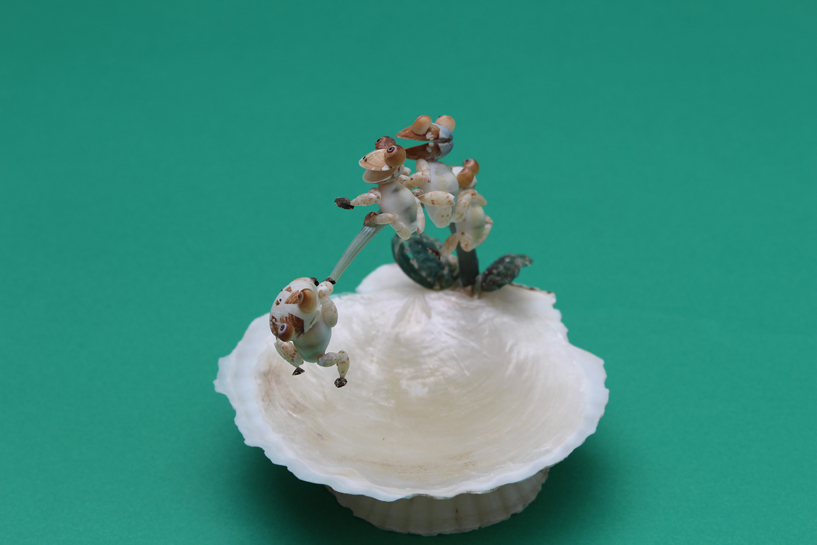 かいのどうぶつえん（両生類館）：カエル兄弟